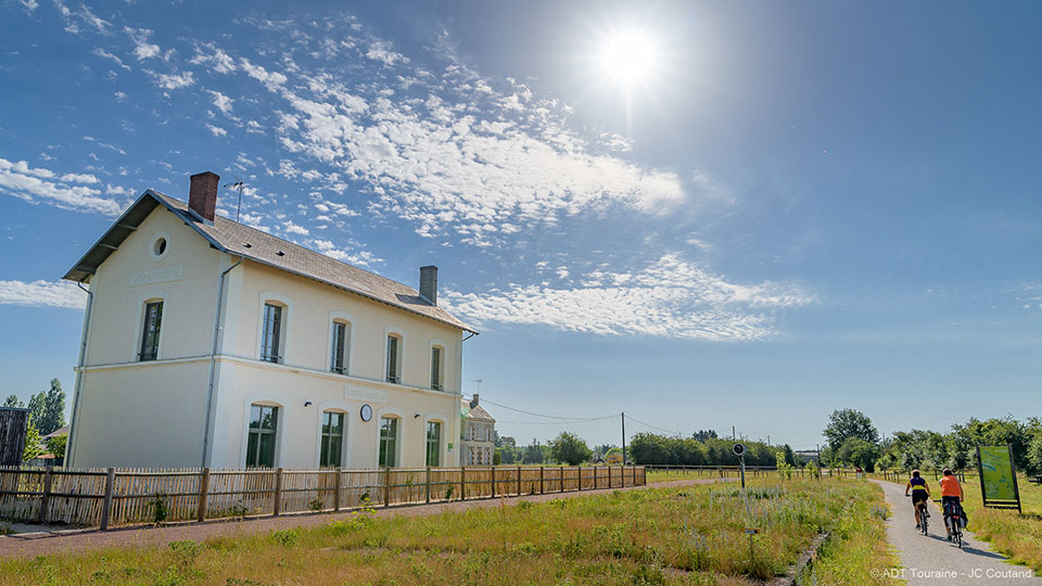 Voie_verte_Gare_de_Ligre_Credit_ADT_Touraine_JC_Coutand-2031 (1)